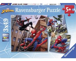 foto van Ravensburger puzzel Spiderman in Actie - 3x49 stukjes