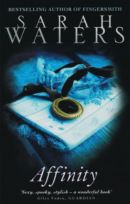 Sarah Waters - Affinity