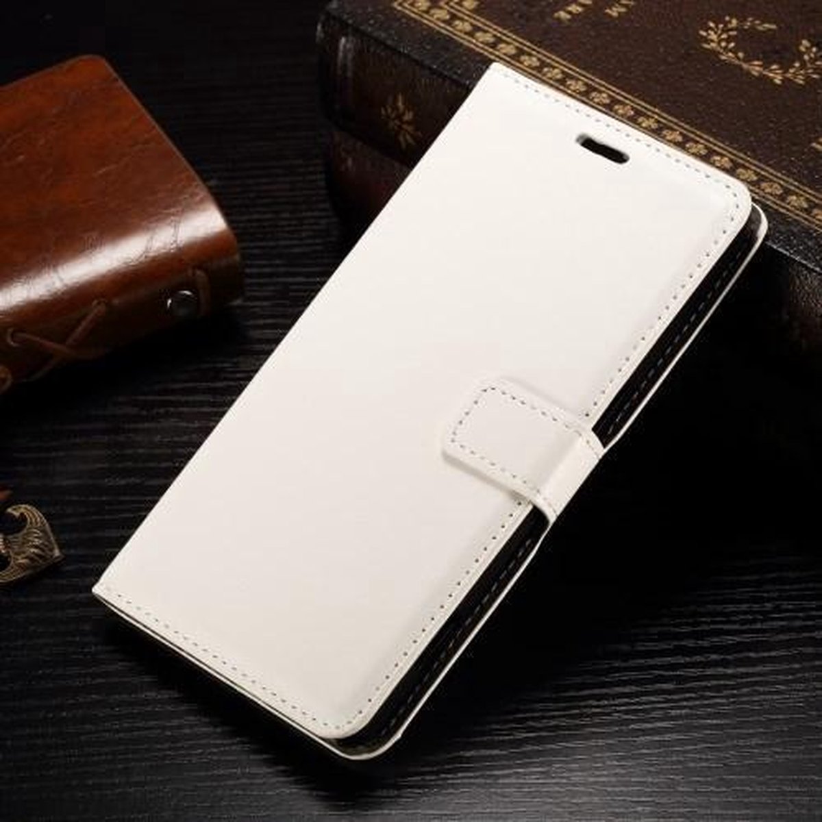 Cyclone Cover wallet hoesje Geschikt voor: Huawei Ascend Y530 wit