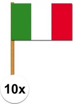 10x stuks luxe zwaaivlag Italie