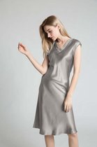 Robe de nuit / pyjama en soie pour femme, gris perle, L.