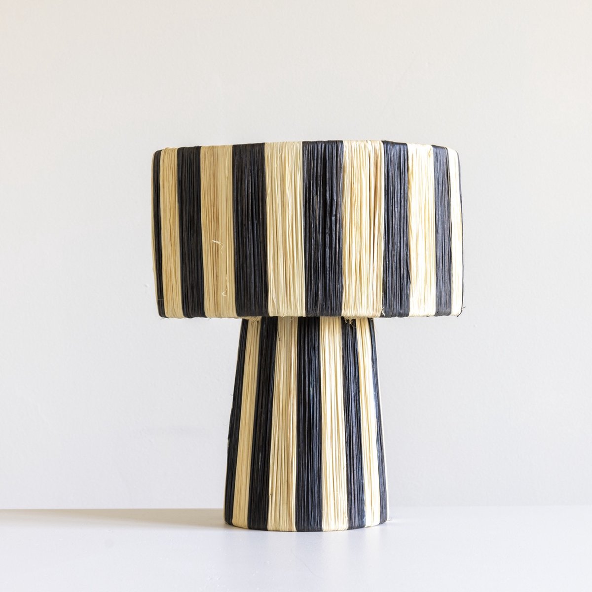 Tafellamp Raffia - Lampenkap Naturel/Zwart - Raffialamp - Marrakech - Handmade