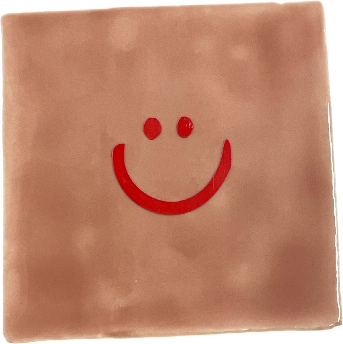 Hippe tegeltje met tekst: Smile Smiley | Zalm/licht roze met rood | Gepersonaliseerde cadeau | Hippe Spreuktegel | Nieuwe woning cadeau | Housewarming cadeau