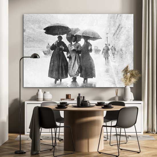 Tableau aluminium 150x100 cm - Décoration murale métal - Femmes - Parapluie - Zwart et blanc - Rue - Décoration murale métal salon - Décoration industrielle - Photo sur dibond - Accessoires industriels chambre