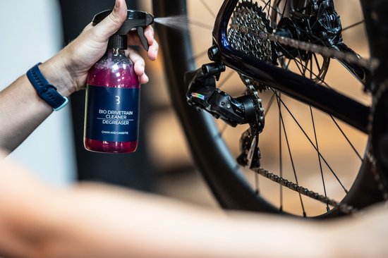 BBB Cycling DriveTrain Maintenance Set - Kettingreiniger Fiets - Kettingolie Fiets - Biologisch Afbreekbare Chain Cleaner - Plantaardige Bike Cleaner - Fiets Schoonmaak Set - Fiets Cadeau - BTL-302 van BBB Cycling — afbeelding 4