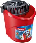 Rode Vileda SuperMocio emmer met grijze pers en rode sticker.