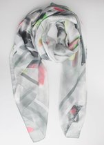 Romy scarf- Accessories Junkie Amsterdam- Dames- Lange sjaal- Zijdelook- Glanzend- Cosy chic- Cadeau- Fantasie print- Luxe- Grijs roze