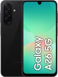Zwarte Samsung Galaxy A26 5G met drievoudige camera en een scherm met de tekst "Galaxy A26 5G".