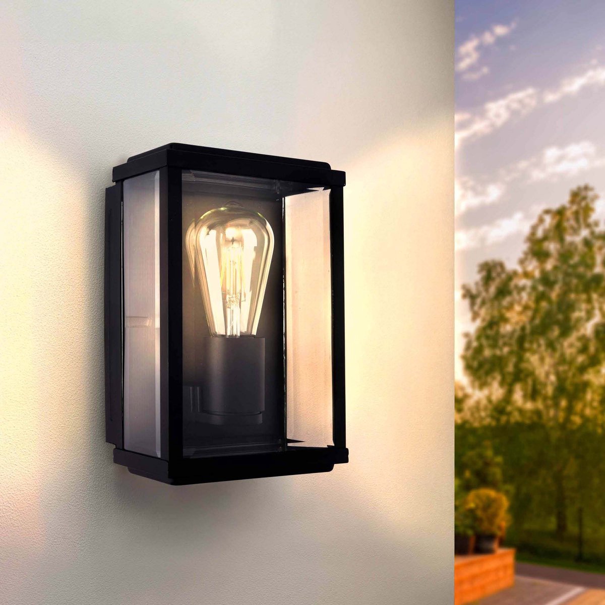 Bol.com Ledvion - LED Wandlamp - E27 - Zwart - Lyra aanbieding