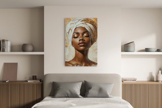 Saammp - Canvas Schilderij - Afrikaanse vrouw met witte tulband en goud - abstract - 100x150 - Foto op canvas - Wanddecoratie - Muurdecoratie Woonkamer - Slaapkamer decoratie - Canvas Print