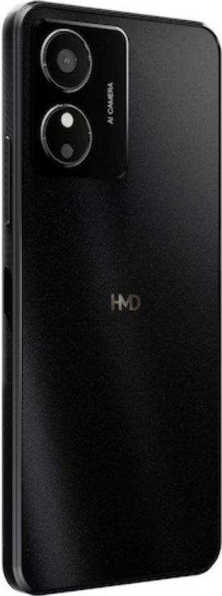Schuine achterkant van een zwarte smartphone met een dubbele camera en het HMD-logo.