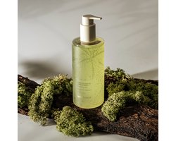 Login Forest - Touffu Island 60 – Moisture Wash Body For us Earth - Refreshing - Free from SLES - Cleansing