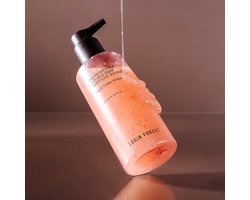 Login Forest - Fig Woodique – Double Deep Ampoule Shower - Moisturizing - Cleansing - Fig - Cedar Wood