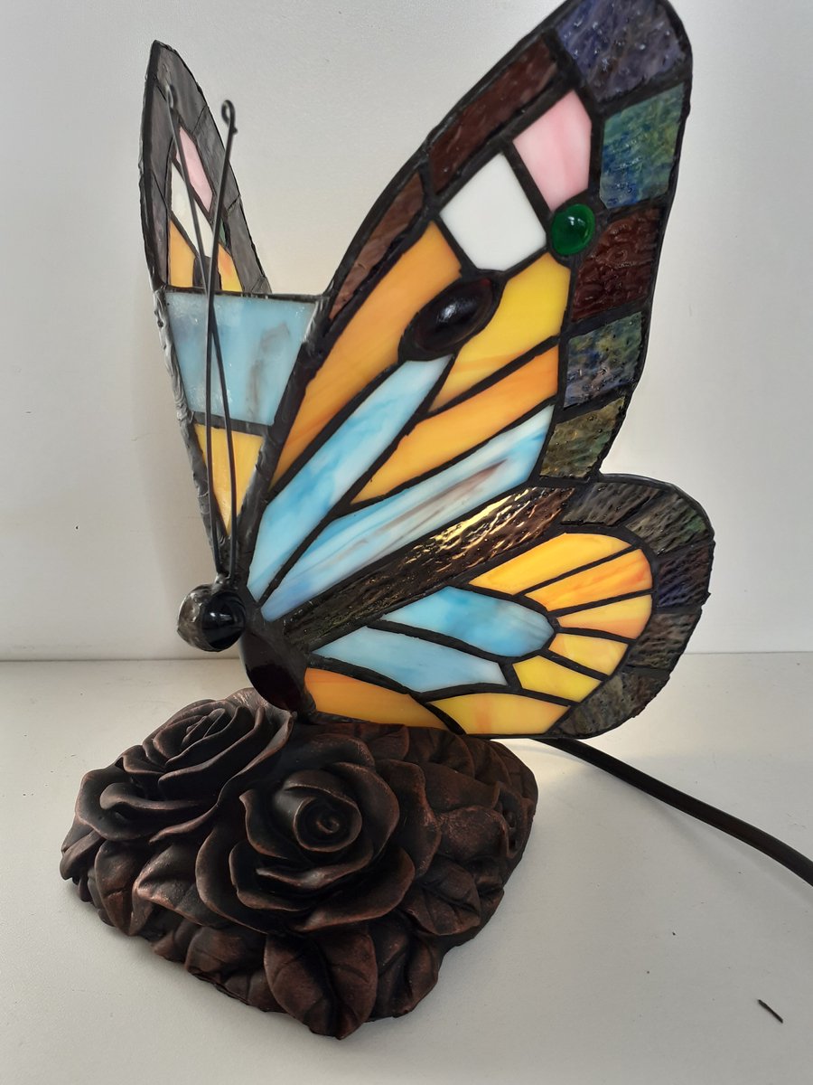 Vlinder beeld zeer mooie vlinder lamp incl.lampje 22 x 21 x 13 cm