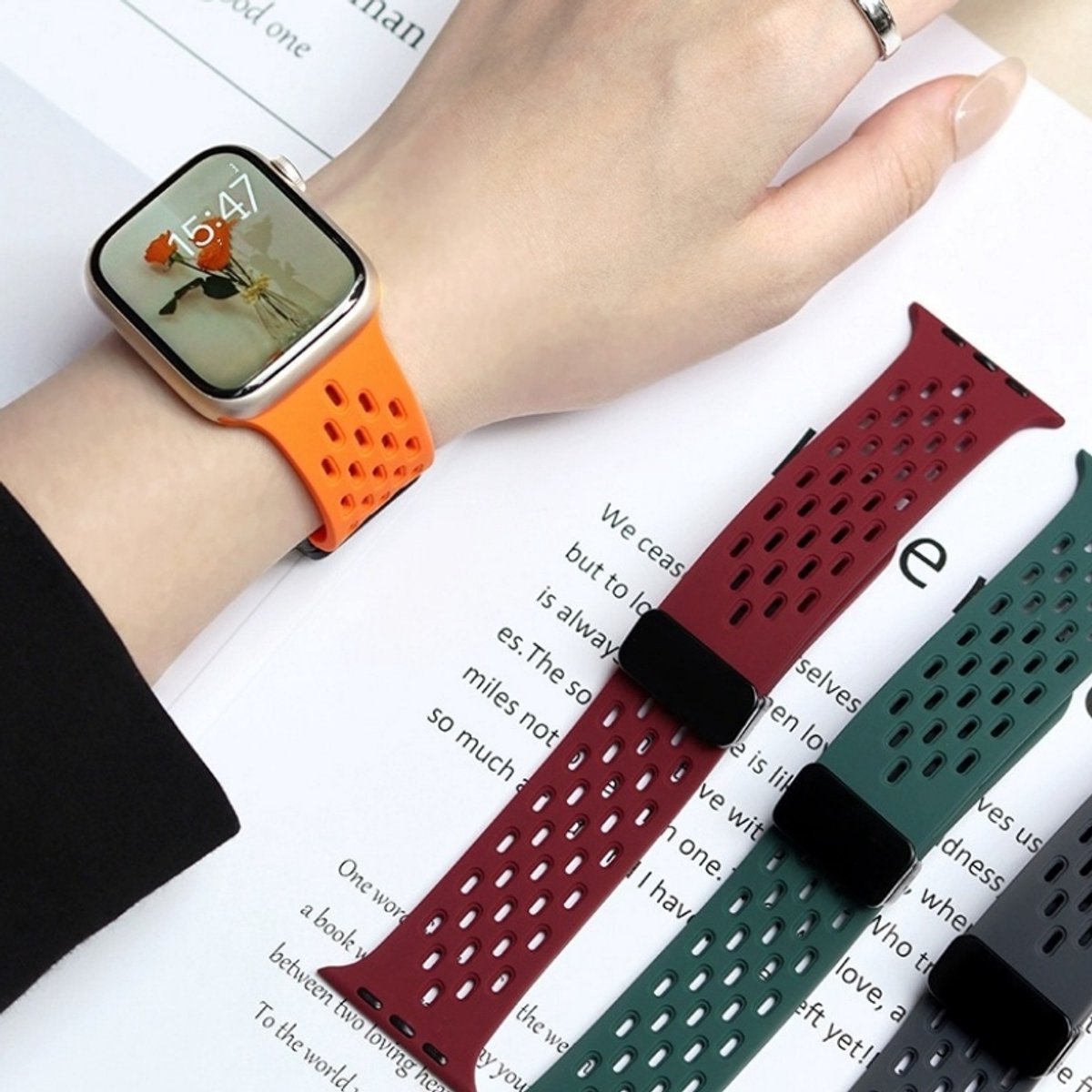 Set van 4 stuks Geschikt voor de siliconen bandserie Apple Watch -38-40-41 mm, vervangende siliconen horlogeband voor de Apple Watch-serie