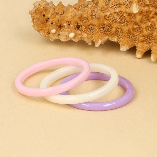 Bague étroite en céramique violette incassable My Bendel 2 mm - Bague étroite en céramique violette incassable 2 mm - Avec emballage cadeau de luxe