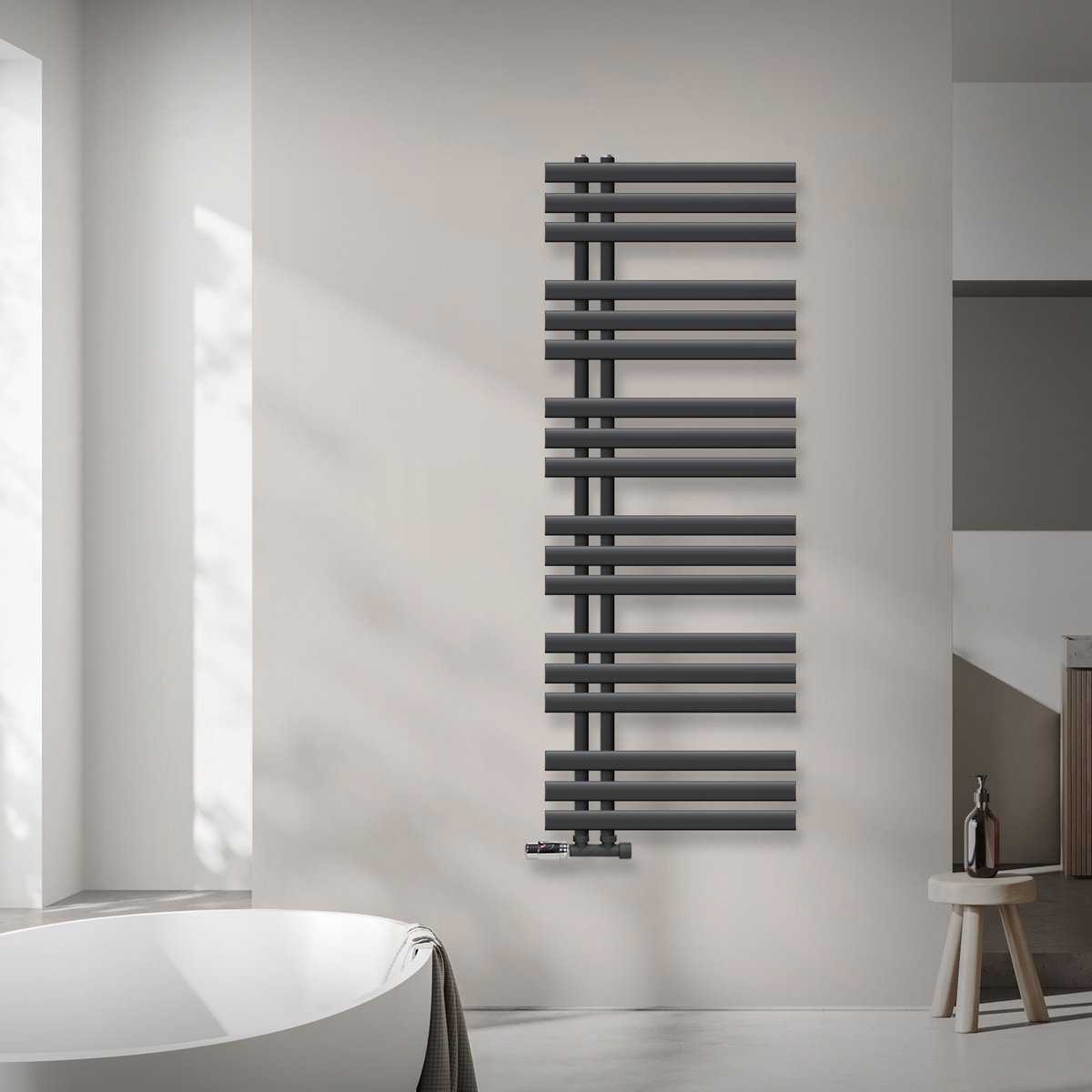Badkamerradiator met aansluiting in het midden, 500 x 1400 mm, antraciet, inclusief wandmontageset LuxeBath