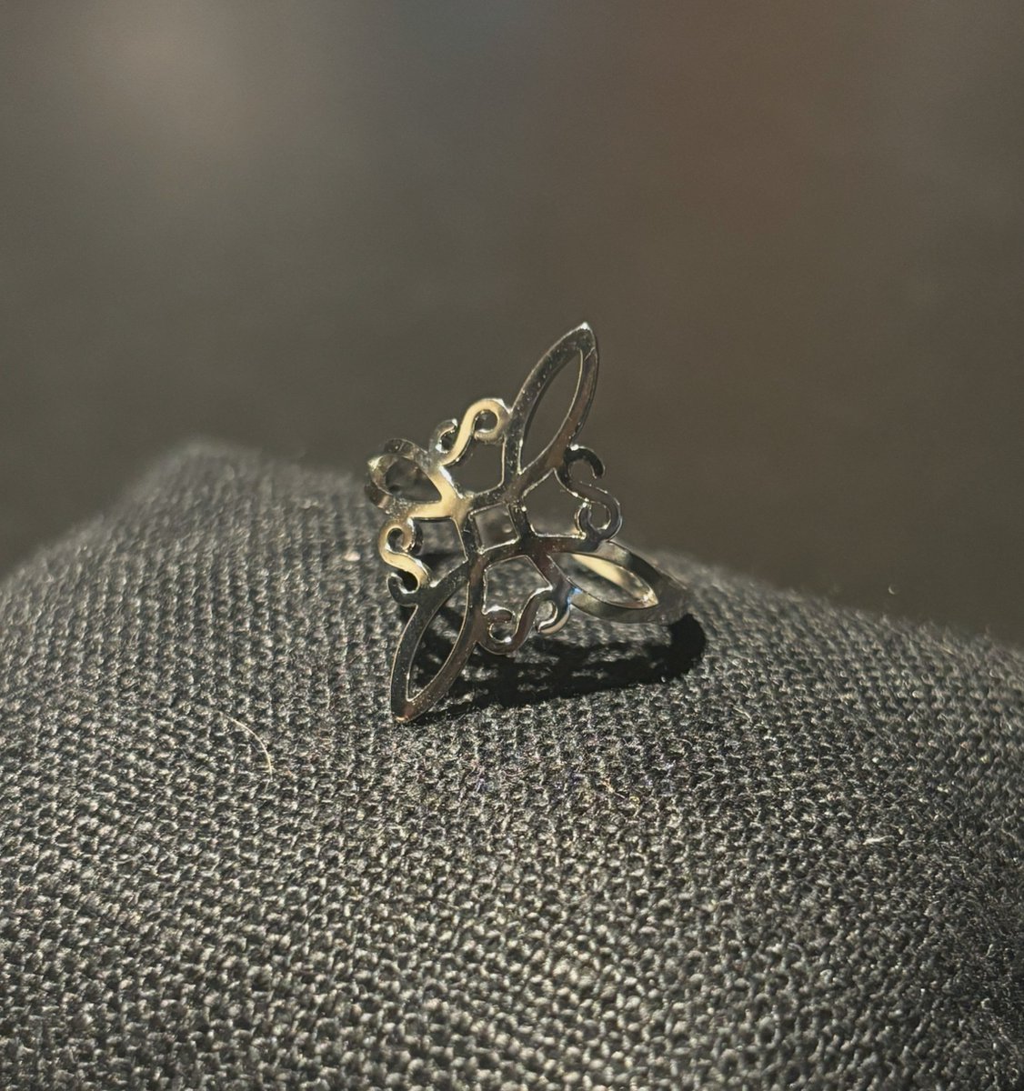 No-Fade Zilver-Stijl Vergulde 'Witch Knot' Patroon Ring Sieraden Voor Dames En Heren