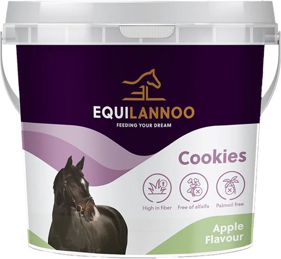 Emmer met paardensnoepjes "Cookies" appel smaak. Donkerpaarse emmer met een afbeelding van een paard en groene golvende lijnen.