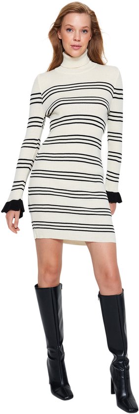 Trendyol TWOAW24EL00470 Adultes -pierre- S/M