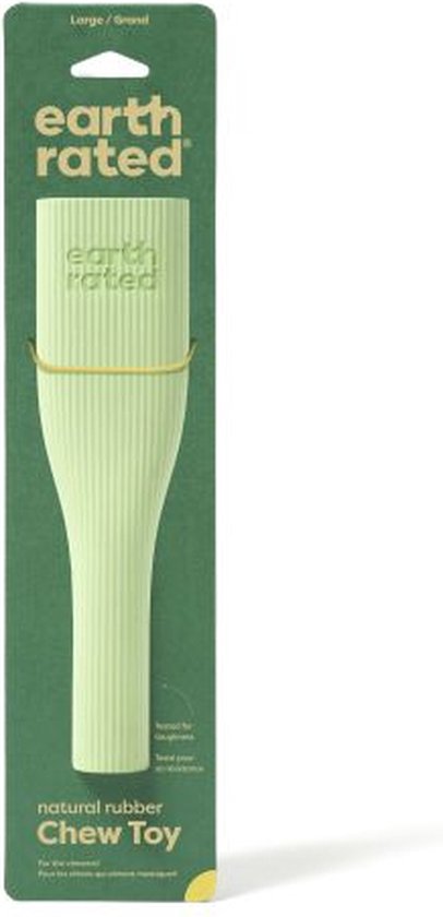 Lichtgroene, geribbelde natuurrubberen kauwspeeltje in verpakking. "earth rated" logo prominent.