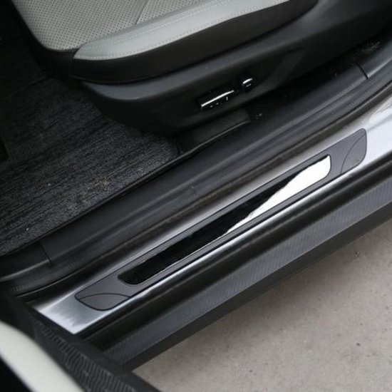 4 stuks Auto Buitenste Instaplijsten Protector Kick Platen voor Ford Focus 3 2 MK4 2012-2018 2019 2020,Rvs Welkom Pedaal Antislip Scuff Guard Drempel Cover,Auto Styling Decoratie Accessoire