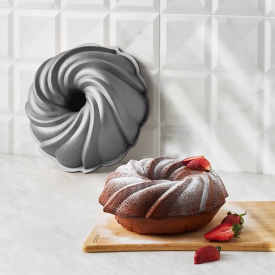 Karaca Cake Pro Pare - Moule à pâtisserie en fonte - Résistant à la chaleur 400°C - 24 cm - Anthracite