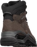 Achterkant van een bruine Lowa Renegade EVO GTX Mid wandelschoen met zwart textiel.