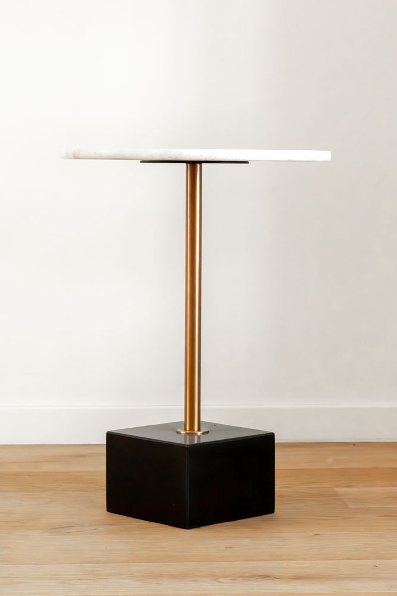VLHOME ronde messing marmeren bovenkant marmeren travertijn basis bijzettafel 40Ø x 55H Zwart & wit