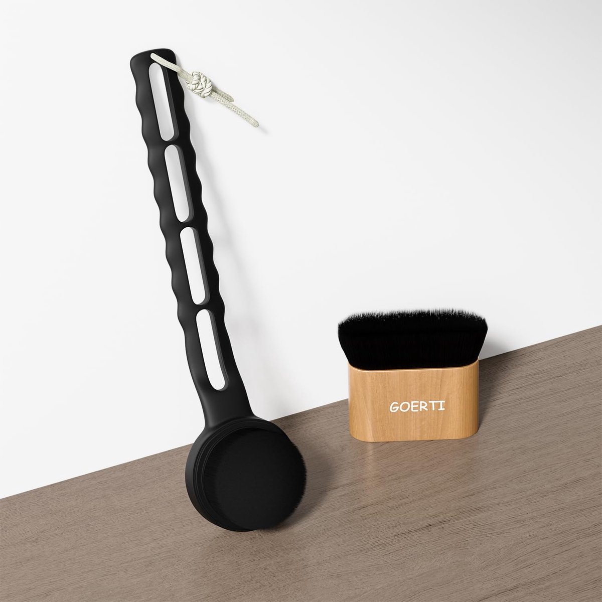 Body Makeup Brush voor het mengen van vloeibare foundation Kabuki borstel voor body markeerstift Bronzer Shimmer Glow Concealer Cream Poeder Hoge dichtheid Pluizige haren en bamboe handvat