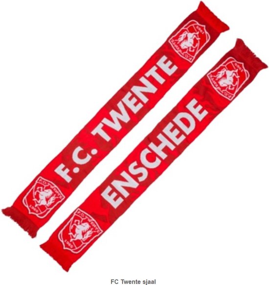 Twee rode FC Twente sjaals met het clublogo en de tekst "F.C. TWENTE ENSCHEDE".