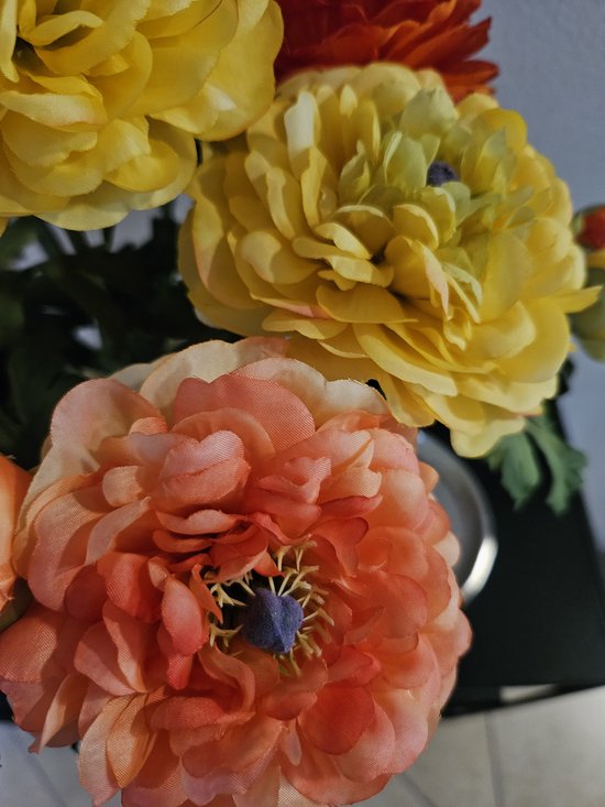 Fleurs artificielles de renoncules en vase - 6 pièces - 3 couleurs