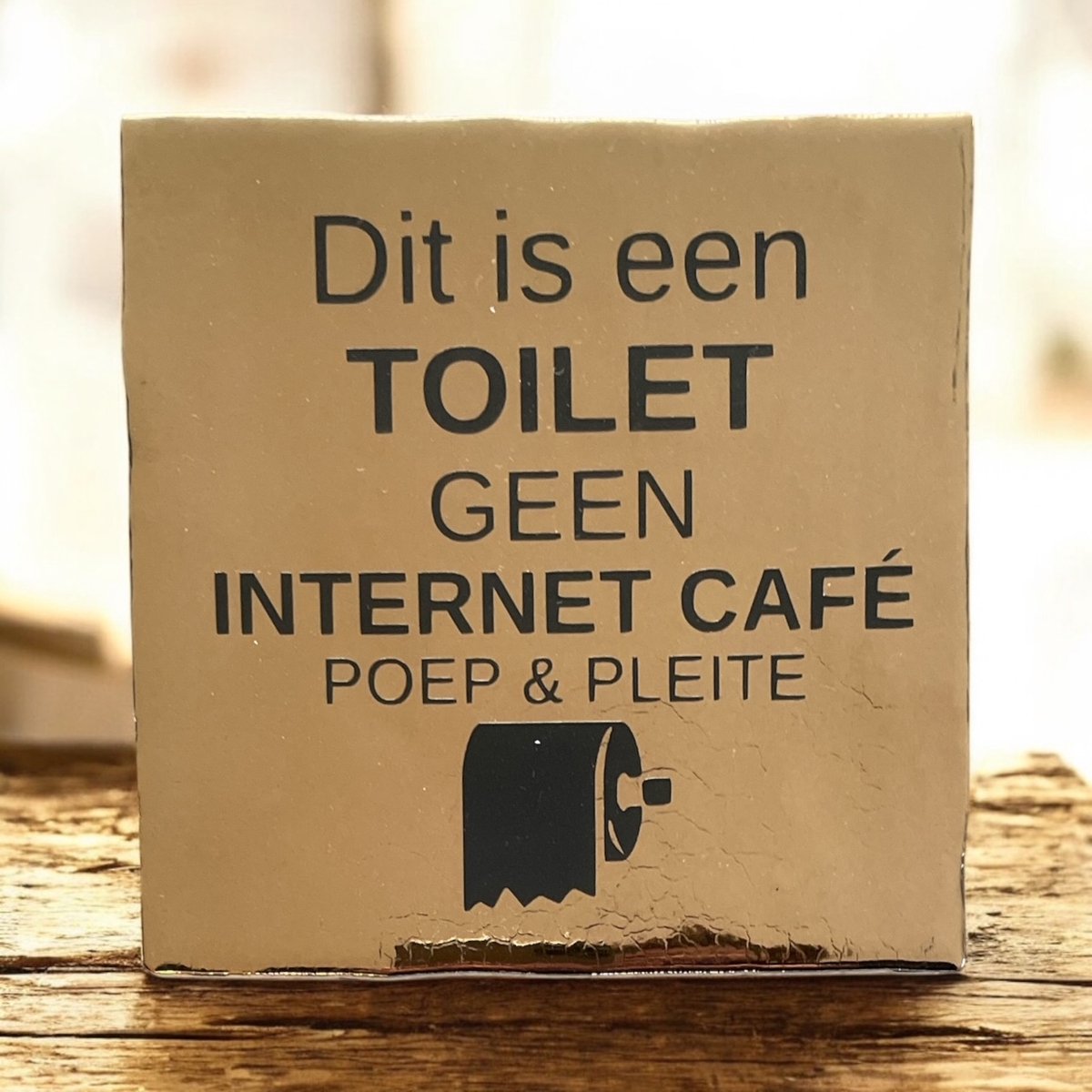 Hip Tegeltje met tekst-Dit is een Toilet-Goud-Spreuk-Cadeau-Geschenk-Gfit-Kado-Grappig-WC