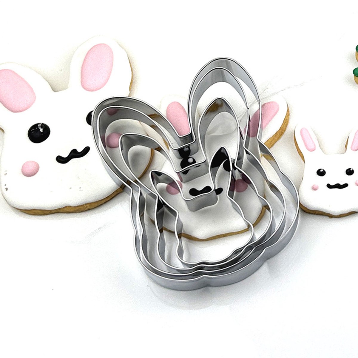 Set van 4 uitsteekvormen konijn - RVS - pasen - paashaas - koekjes - uitstekers - fondant - chocola - knutselen - vaatwasmachine bestendig