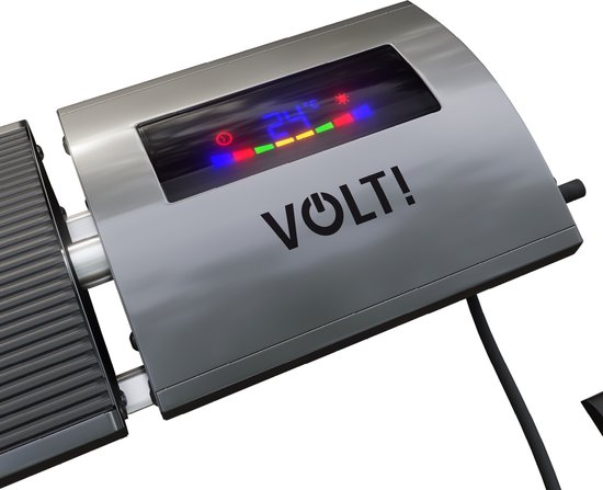 Zilverkleurige bedieningsunit met "VOLT!" logo, digitaal display met 24°C en kleurrijke indicatoren.
