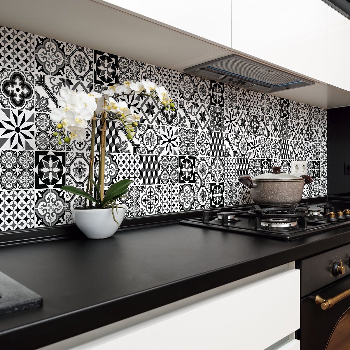 Ambiance Sticker Zelfklevende tegelmuurstickers voor keuken en badkamer - 24 cementtegelstickers, zwart Azulejos - 24 stickers, 20x20cm Multi color