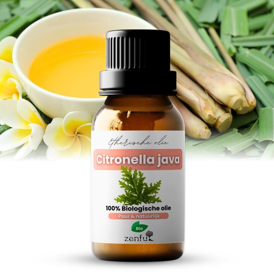 Flesje Citronella Java etherische olie, 100% biologisch. Naast een kommetje gele olie en citroengrasstengels. Met teksten 'etherische olie', 'Citronella java', '100% biologische olie', 'Puur & natuurlijk'.