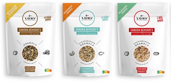 Drie zakken Sandra Bekkari granola: Chocolade Hazelnoot, Cashewnoot Pompoenpitten en Hazelnoot Amandel.