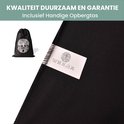 Zwarte statafelrok met een draagtas en een waslabel dat de kwaliteit en duurzaamheid benadrukt.