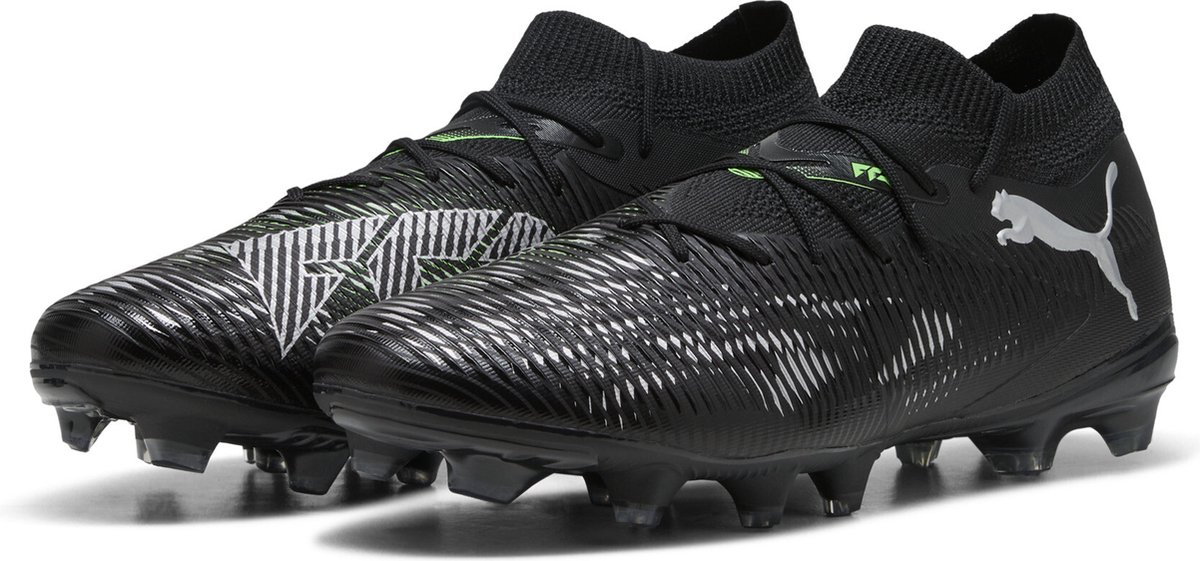 PUMA FUTURE 8 MATCH FG/AG voetbalschoenen in zwart met grijze en fluo groene accenten, ontworpen voor stevige en kunstmati...