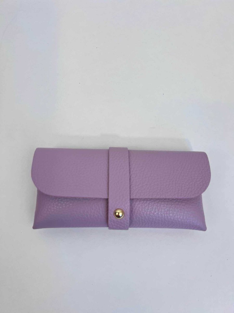 Zonnebrilhoes Lila | Paars Mat - Echt leer 100% - 16 x 8 cm - Accessoire - Zonnebril - Modern - Hip - Trendy - Trendsetter Wauw - Fashion Trending Handig Gadget - Sunglasses Wallet - Zon - Lente Zomer - Accessoires - Dames - Heren - Kinderen - Vrouw