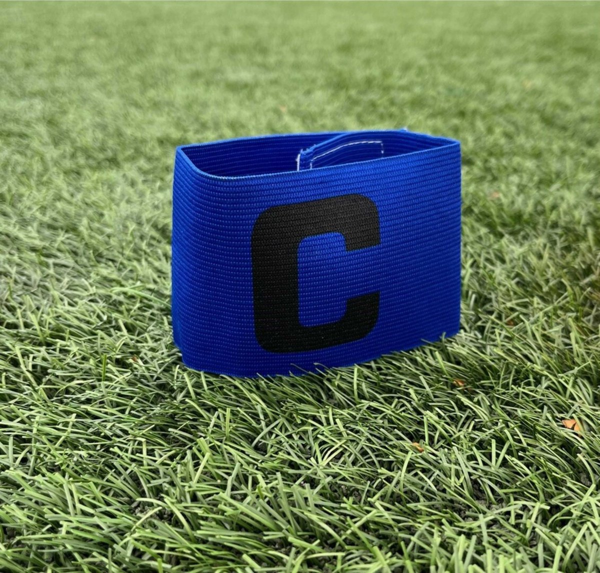 Aanvoerdersband 'C' - JUNIOR - Blauw | Klittenband & elastisch verstelbaar