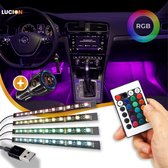 Auto interieur met paarse sfeerverlichting, USB-autolader, LED strips en afstandsbediening.