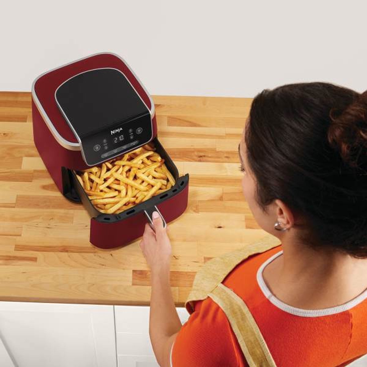 Ninja Airfryer PRO 4,7L Heteluchtfriteuse Vrijstaand 4 Programma's Digitale Timer Cinnamon Rood - Afbeelding 4