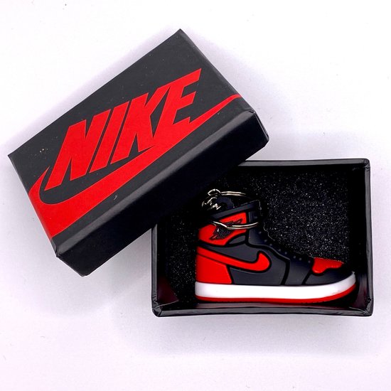 Sneaker Sleutelhanger Inclusief Box - Nike Air Jordan 1 High Bred Toe - Sneakerhead Cadeau