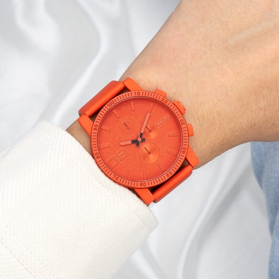 OOZOO Timepieces - Montre OOZOO rouge/orange avec bracelet cuir rouge/orange - C11219