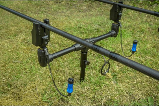 NGT Ensemble Rod Pod complet avec détecteurs, batteries, indicateurs et