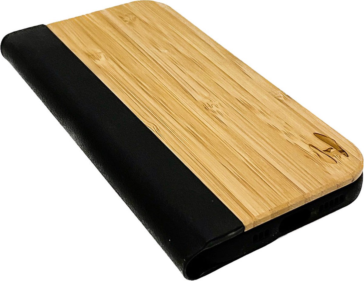 Houten design flip case, iPhone 13 – Bamboe met zwart leer