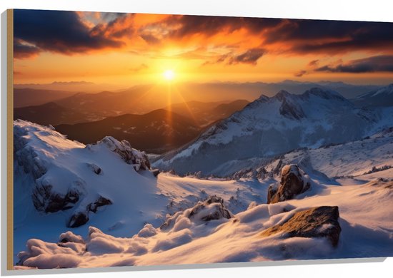 Hout - Uitzicht op Zonsondergang vanaf Besneeuwde Berg - 120x80 cm - 9 mm dik - Foto op Hout (Met Ophangsysteem)