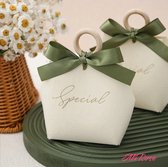AliRose - Luxe Giftbag - 10 Stuks - For - Wedding - Birthday - Feest - Party - White, Green, Wooden Ring - Imitatie Leer - Hoge Kwaliteit - Wit/Groen met Houten Ring